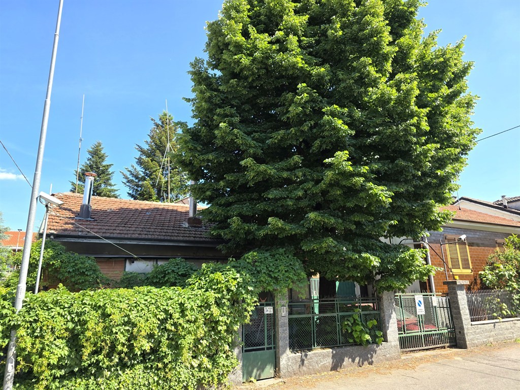 Villa unifamiliare via Francesco Petrarca, Nichelino